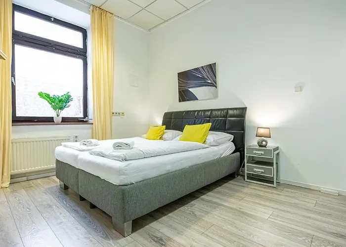 Bright 1Br Apt, Prime Vienna Location & Wifi
