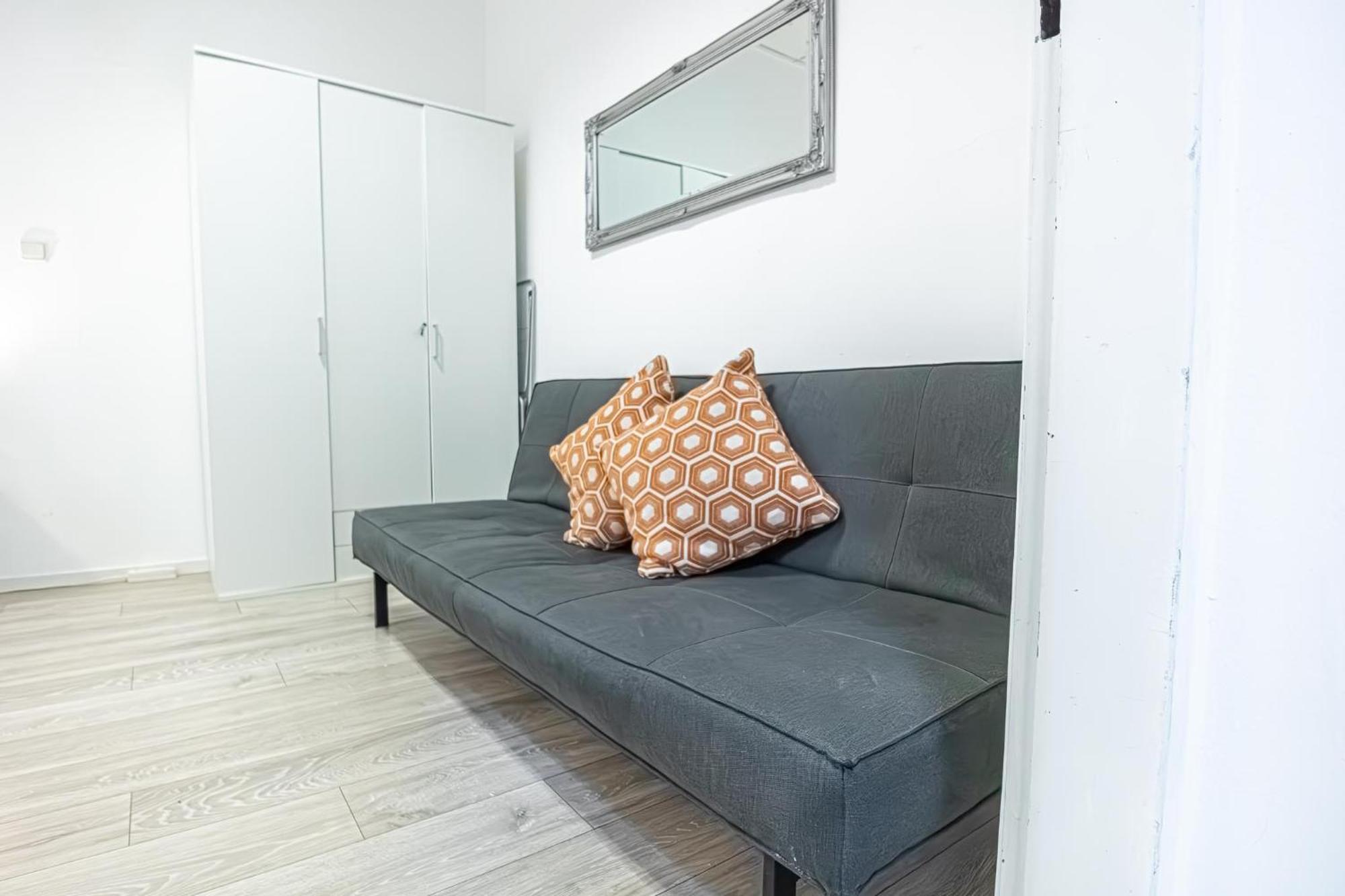 Bright 1br Apt, Prime Location & Wifi